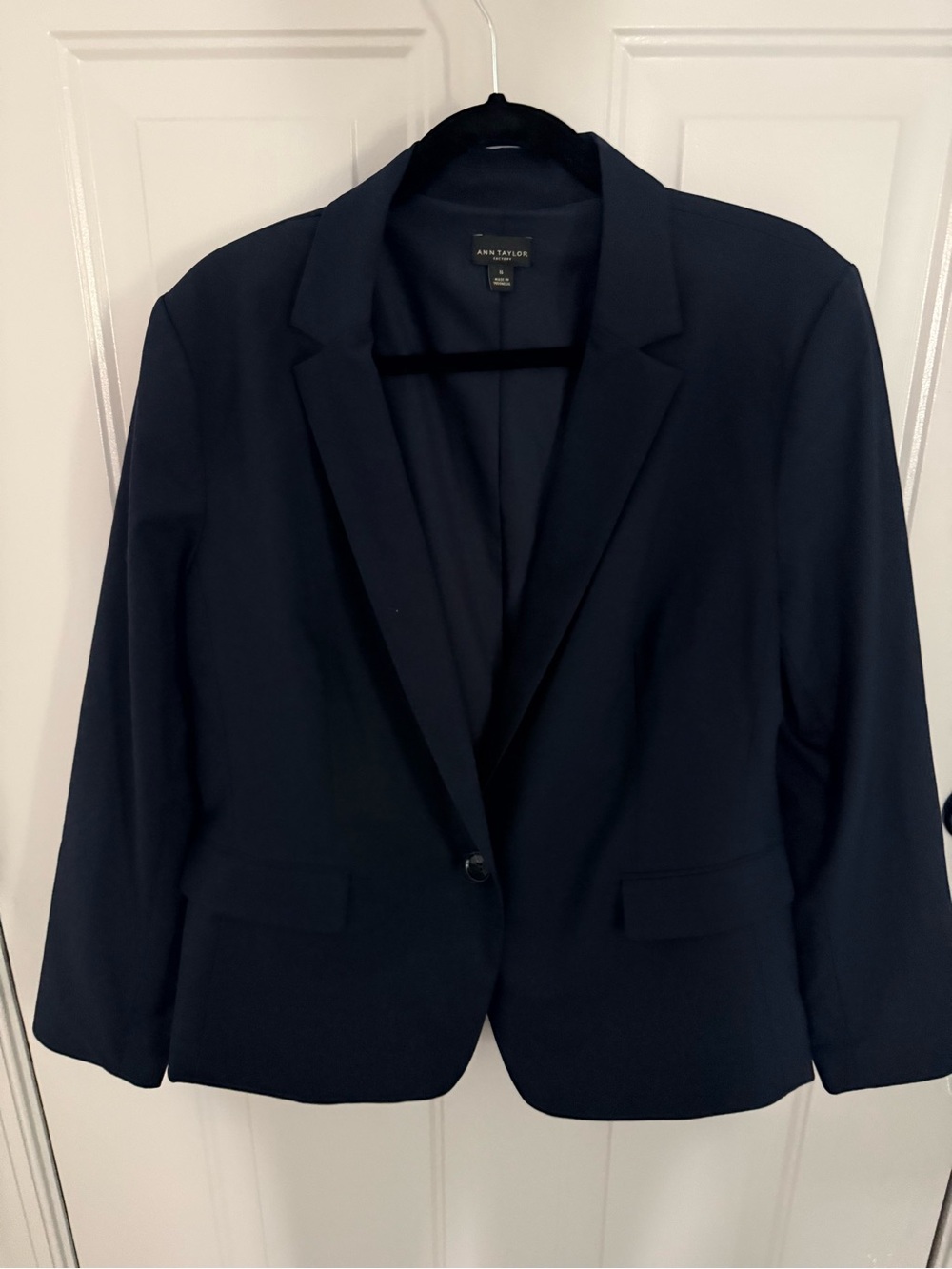 Ann Taylor Dark Navy Tailored Single-Button Blazer